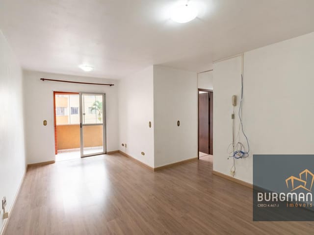 Apartamento 3 quartos e 2 banheiros, à venda, no bairro Tingui em Curitiba