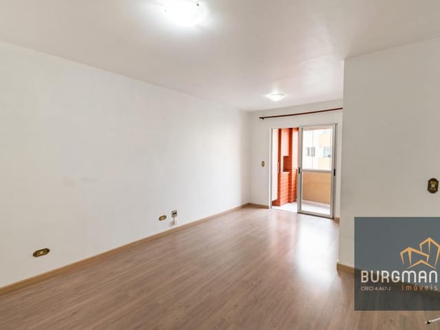 Apartamento 3 quartos e 2 banheiros, à venda, no bairro Tingui em Curitiba