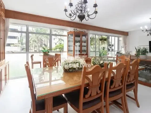 Apartamento com 205m² 4 quartos e 2 banheiros, à venda, no bairro Consolação em São Paulo