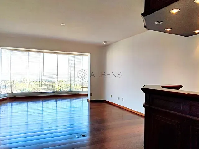 Apartamento 3 quartos e 3 banheiros, à venda, no bairro Vila Madalena em São Paulo