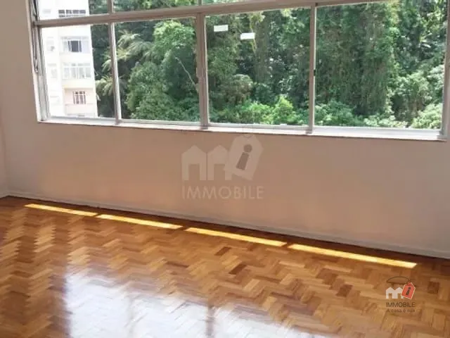 Apartamento à venda, no bairro Centro em Petrópolis