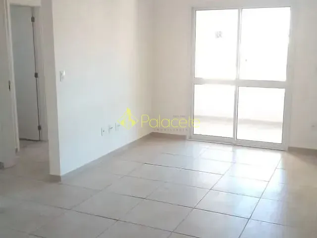 Apartamento com 75m² 2 quartos e 2 banheiros, à venda, no bairro Centro em Taubaté