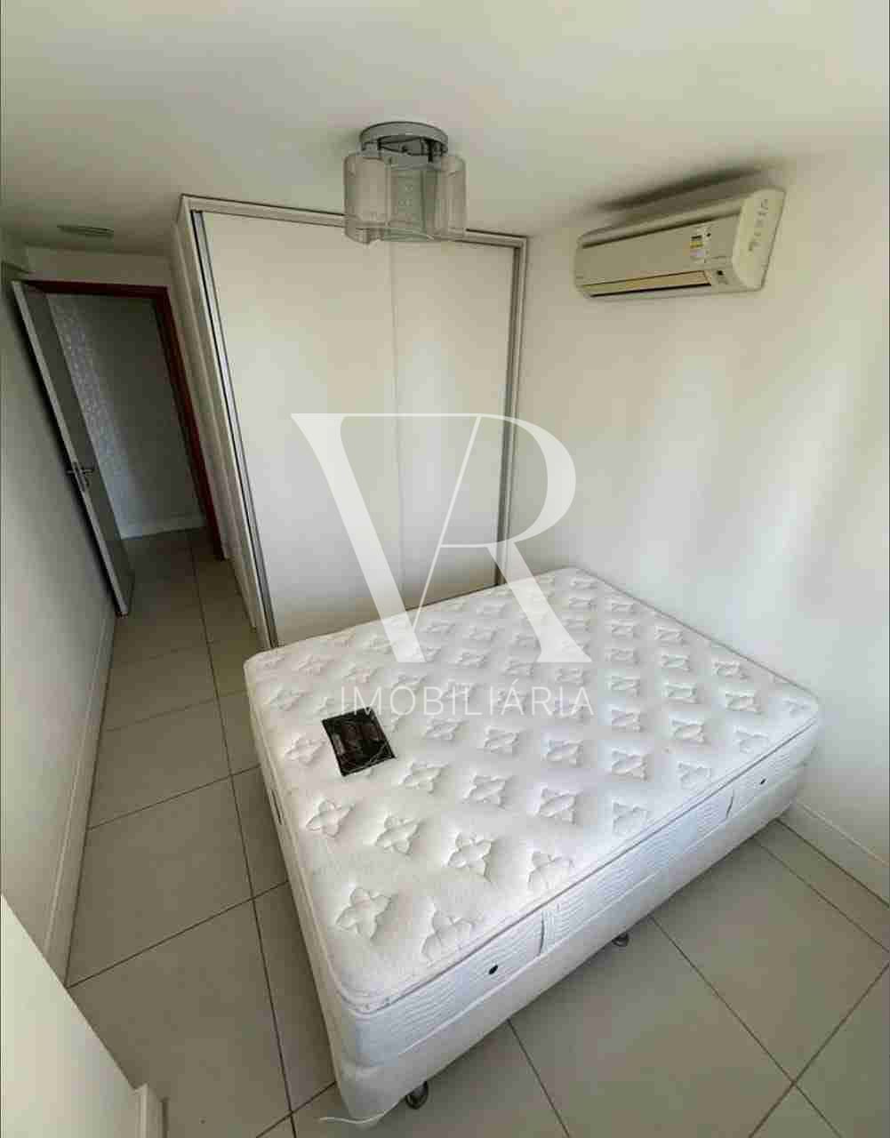 Apartamento à venda com 3 quartos, 103m² - Foto 4