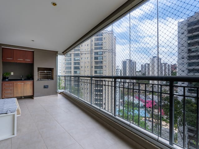 Apartamento com 170m² 4 quartos e 5 banheiros, à venda, no bairro Vila Andrade em São Paulo