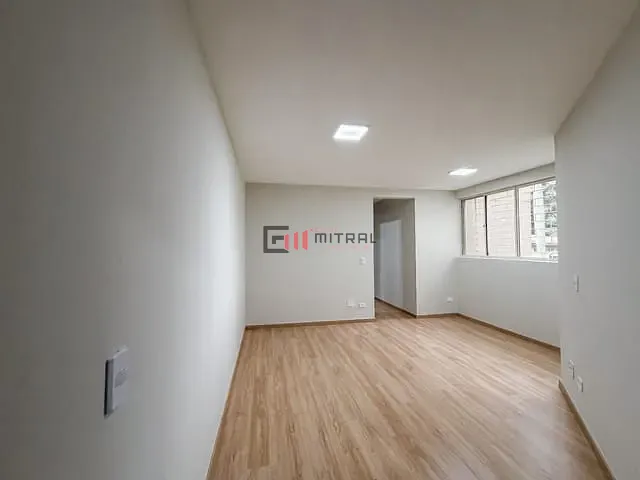 Apartamento 3 quartos e 2 banheiros, à venda, no bairro Cláudia em Londrina
