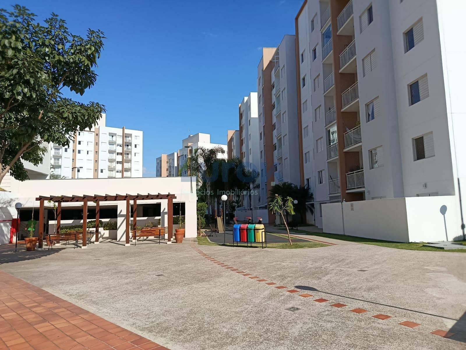 Apartamento à venda com 2 quartos, 45m² - Foto 2