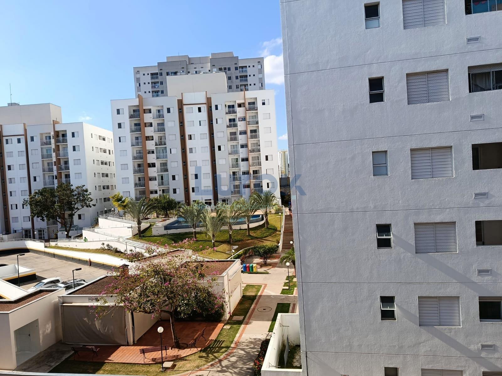 Apartamento à venda com 2 quartos, 45m² - Foto 3