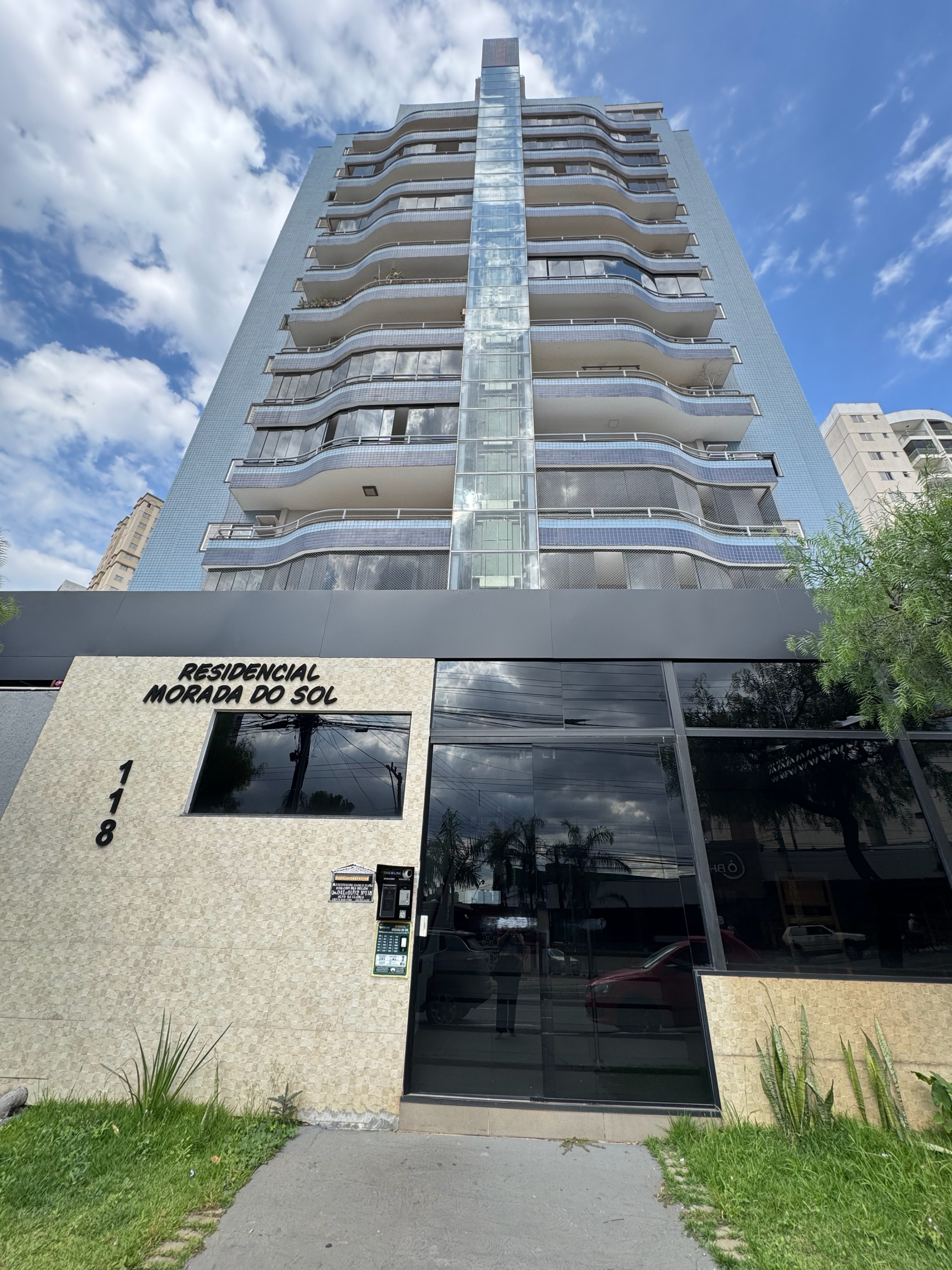 Apartamento à venda, com 98 m², 3 quartos sendo duas suítes, no setor Alto da Glória, Goiânia, GO