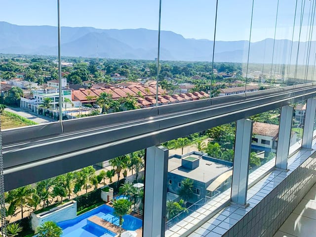 Apartamento 2 quartos e 2 banheiros, à venda ou para alugar, no bairro Indaiá em Bertioga