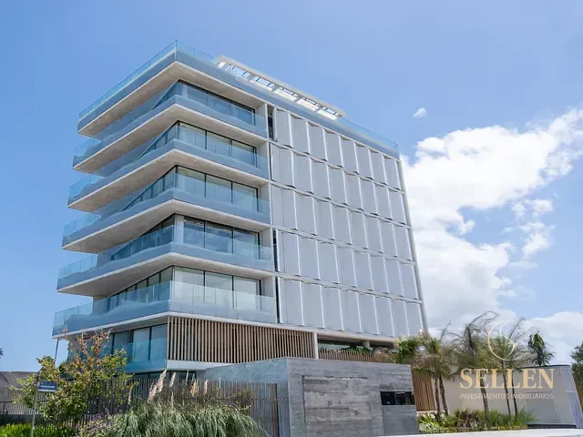 Apartamento 4 quartos e 5 banheiros, à venda, no bairro Praia Brava em Itajaí