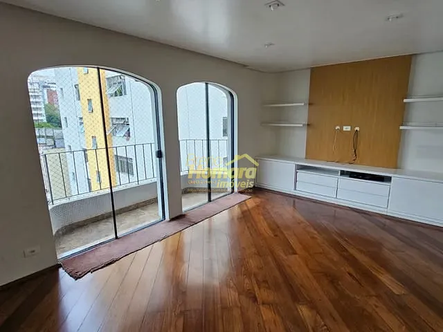 Apartamento 3 quartos e 4 banheiros, à venda, no bairro Santa Cecília em São Paulo