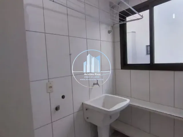 Apartamento com 85m² 3 quartos e 1 banheiro, para alugar, no bairro João Paulo II em Pouso Alegre