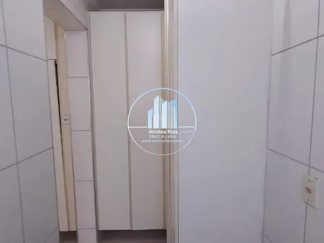 Apartamento com 85m² 3 quartos e 1 banheiro, para alugar, no bairro João Paulo II em Pouso Alegre