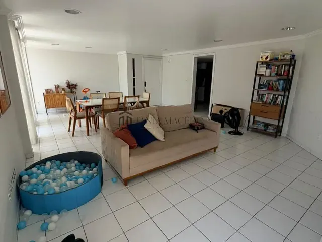 Apartamento 3 quartos e 2 banheiros, à venda, no bairro Graças em Recife