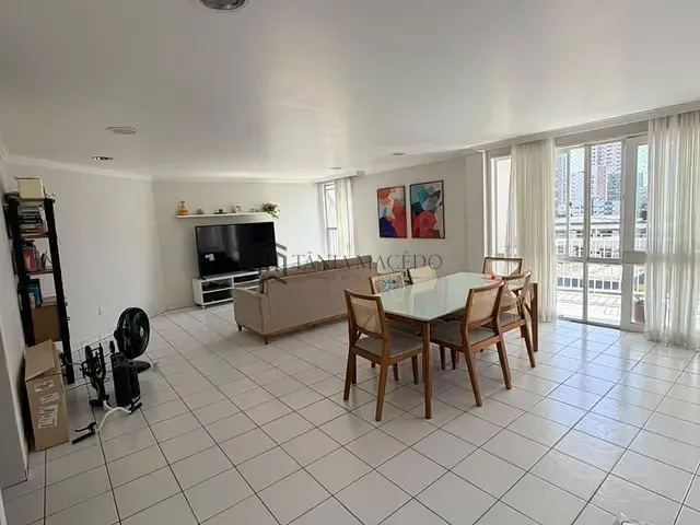 Apartamento 3 quartos e 2 banheiros, à venda, no bairro Graças em Recife