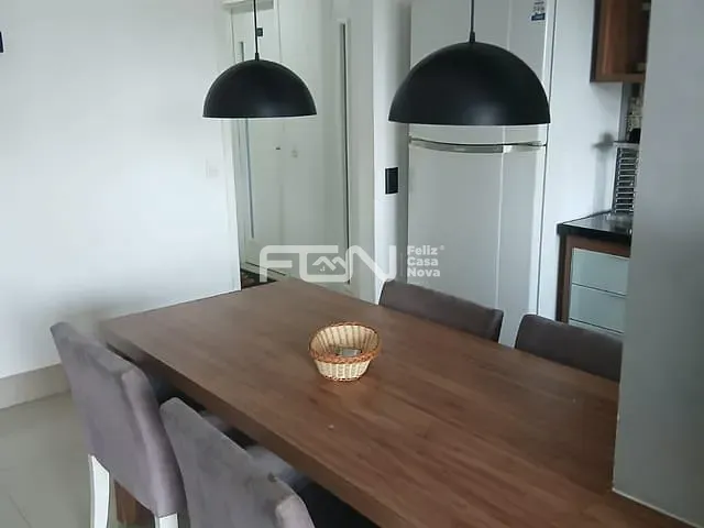 Apartamento 2 quartos e 2 banheiros, à venda ou para alugar, no bairro Buraquinho em Lauro de Freitas