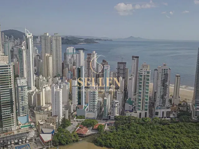 Apartamento 4 quartos e 1 banheiro, à venda, no bairro Centro em Balneário Camboriú