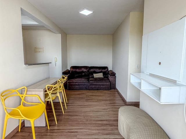 Apartamento 3 quartos e 2 banheiros, à venda, no bairro Glória em Macaé