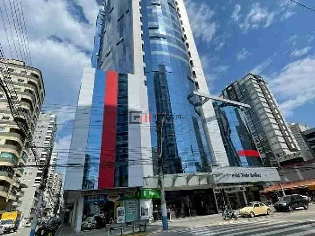 Apartamento 4 quartos e 4 banheiros, à venda, no bairro Meia Praia em Itapema