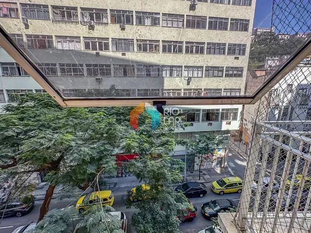 Apartamento com 60m² 2 quartos e 1 banheiro, à venda, no bairro Centro em Rio de Janeiro