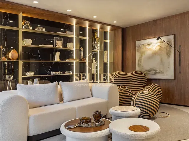 Apartamento com 342m² 4 quartos e 1 banheiro, à venda, no bairro Centro em Balneário Camboriú