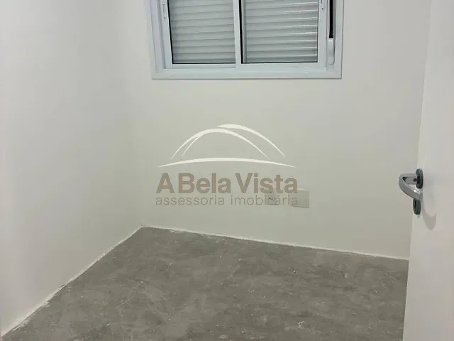 Apartamento 2 quartos e 1 banheiro, à venda, no bairro Vila Osasco em Osasco