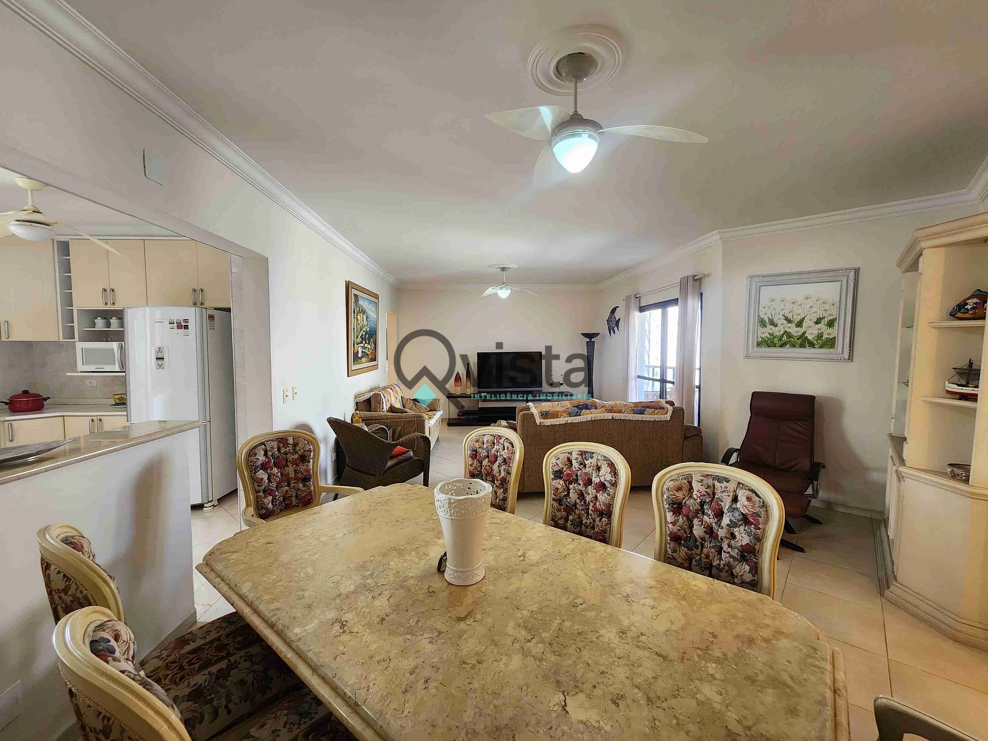 Apartamento à venda com 4 quartos, 150m² - Foto 1