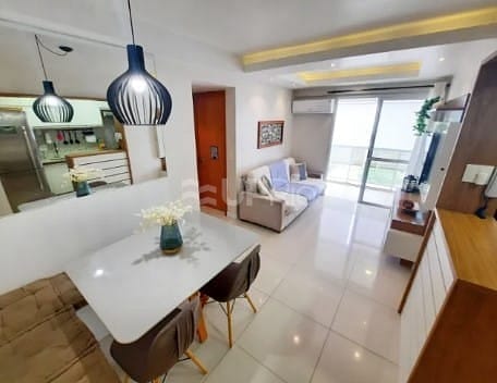 Apartamento à venda com 2 quartos, 68m² - Foto 2
