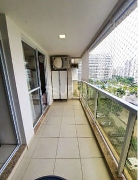Apartamento à venda com 2 quartos, 68m² - Foto 4