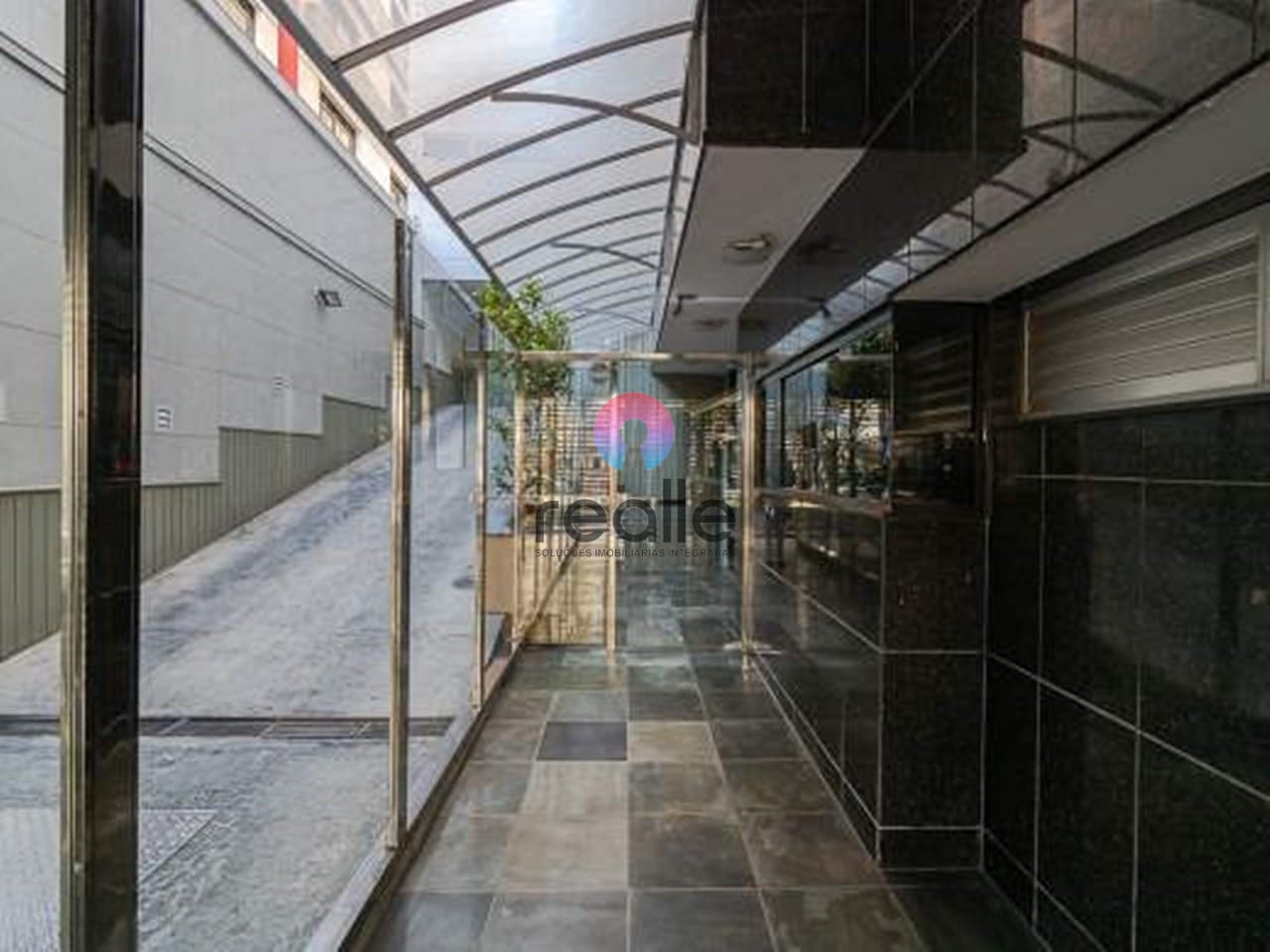 Cobertura, 3 quartos, 268 m² - Foto 2