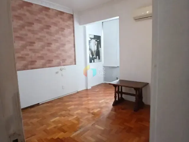 Apartamento com 118m² 3 quartos e 2 banheiros, à venda, no bairro Copacabana em Rio de Janeiro