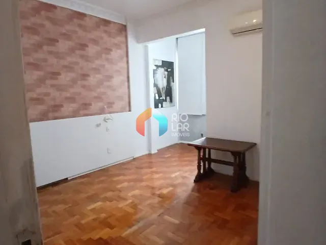 Apartamento com 115m² 3 quartos e 2 banheiros, à venda, no bairro Copacabana em Rio de Janeiro