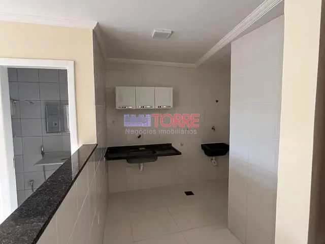 Apartamento 2 quartos e 1 banheiro, para alugar, no bairro Centro comercial em Itabuna