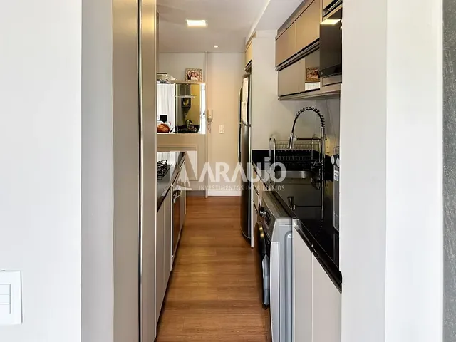 Apartamento 2 quartos e 2 banheiros, à venda, no bairro Ressacada em Itajaí