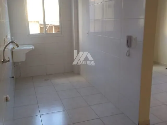 Apartamento 3 quartos e 1 banheiro, à venda, no bairro Ronda em Ponta Grossa