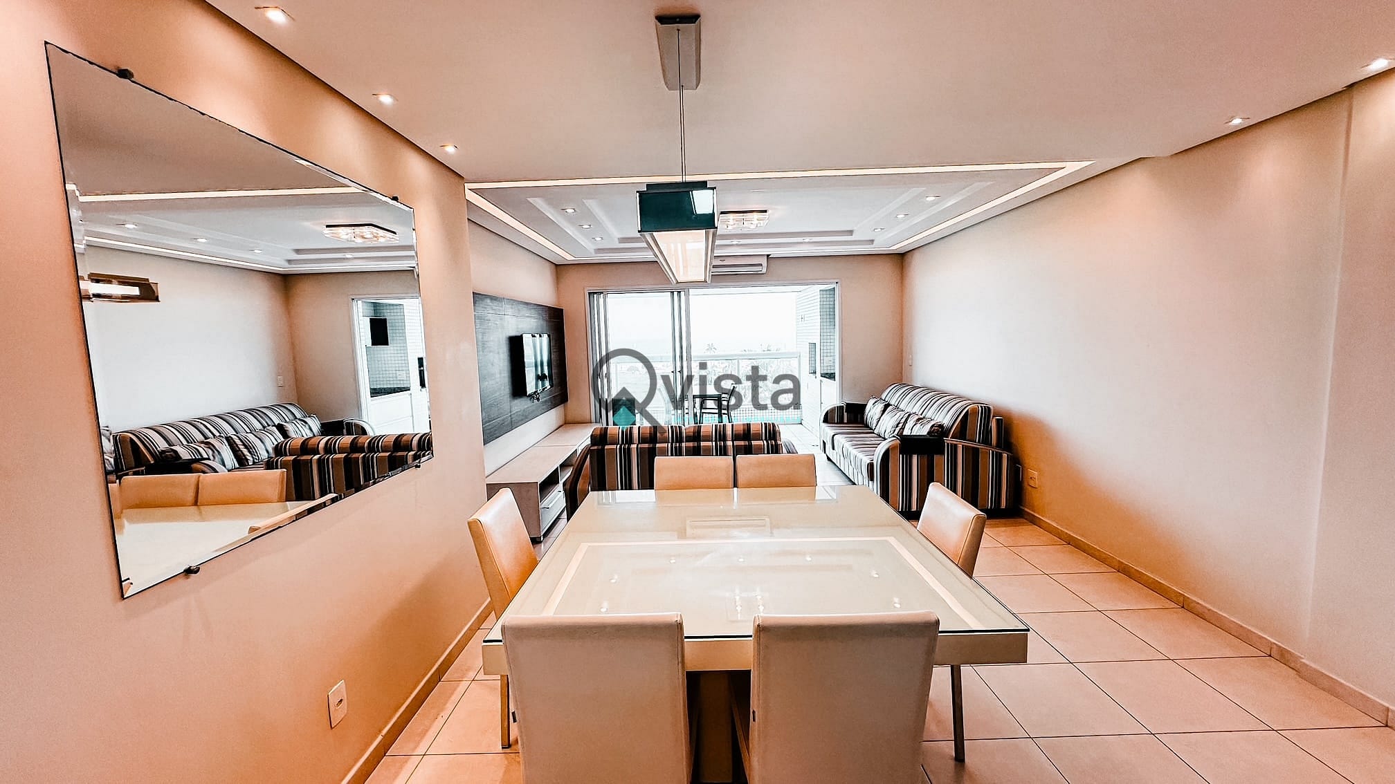 Apartamento à venda com 4 quartos, 169m² - Foto 2