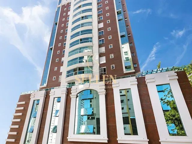 Apartamento com 130m² 3 quartos e 4 banheiros, à venda, no bairro Pioneiros em Balneário Camboriú