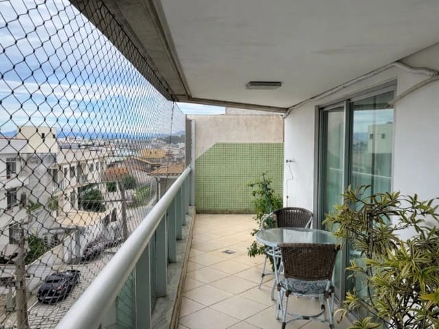 Apartamento 3 quartos e 2 banheiros, à venda, no bairro Praia Campista em Macaé