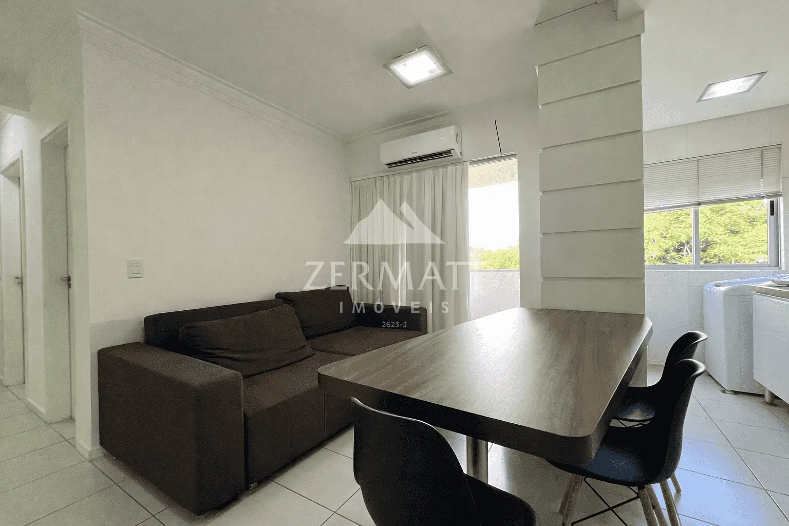 Apartamento 2 Dormitórios - Andar Alto - Sol da Tarde - Itoupava Seca - Blumenau, SC — foto 3