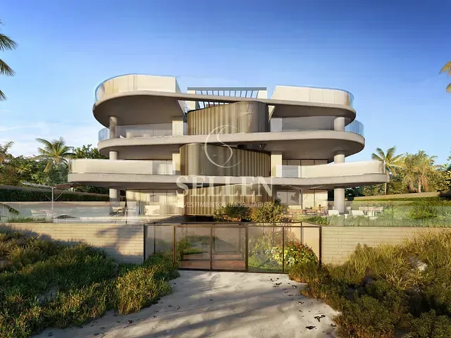 Apartamento 4 quartos e 8 banheiros, à venda, no bairro Praia do Estaleiro em Balneário Camboriú