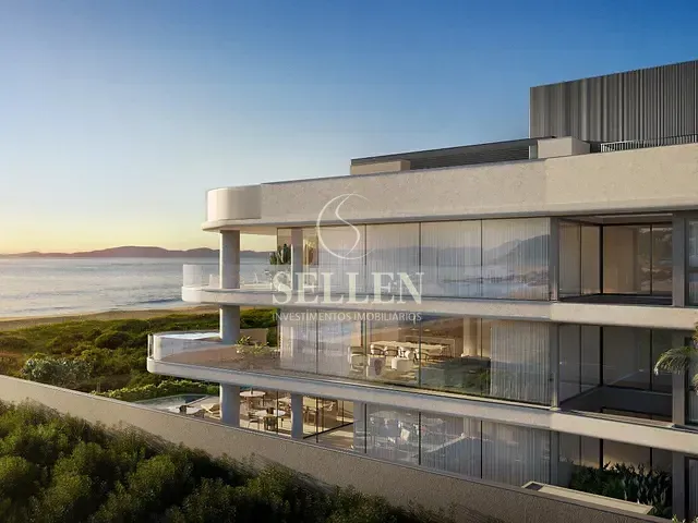 Apartamento 4 quartos e 8 banheiros, à venda, no bairro Praia do Estaleiro em Balneário Camboriú