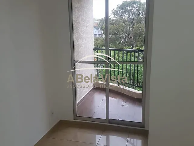 Apartamento 2 quartos e 1 banheiro, para alugar, no bairro Cidade das Flores em Osasco
