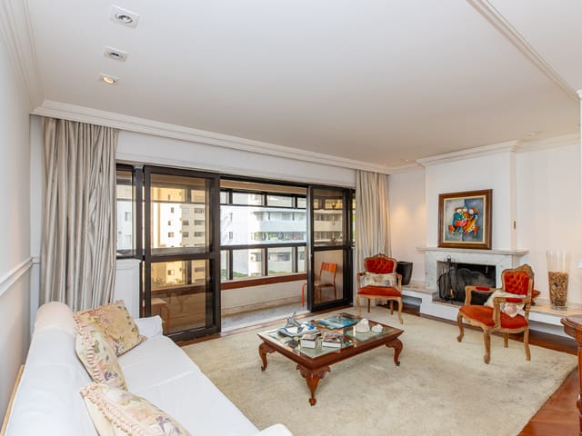 Foto do Apartamento - Apartamento para venda em Moema com 4 quartos, sendo 3 suítes , 155m² | Correteria Imóveis