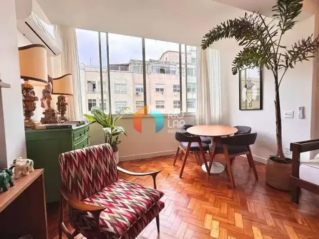 Apartamento com 121m² 2 quartos e 3 banheiros, à venda, no bairro Copacabana em Rio de Janeiro