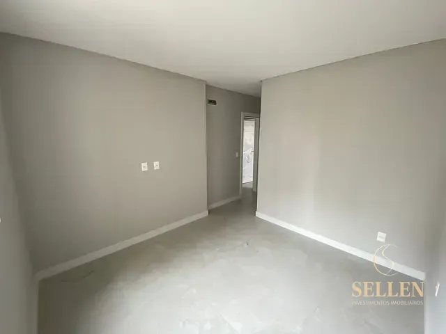 Apartamento com 187m² 3 quartos e 1 banheiro, à venda, no bairro Pioneiros em Balneário Camboriú