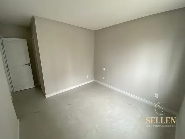 Apartamento com 187m² 3 quartos e 1 banheiro, à venda, no bairro Pioneiros em Balneário Camboriú