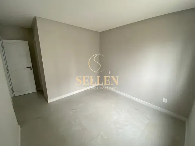 Apartamento com 187m² 3 quartos e 1 banheiro, à venda, no bairro Pioneiros em Balneário Camboriú