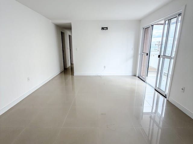 Apartamento 2 quartos e 2 banheiros, à venda, no bairro Praia Campista em Macaé