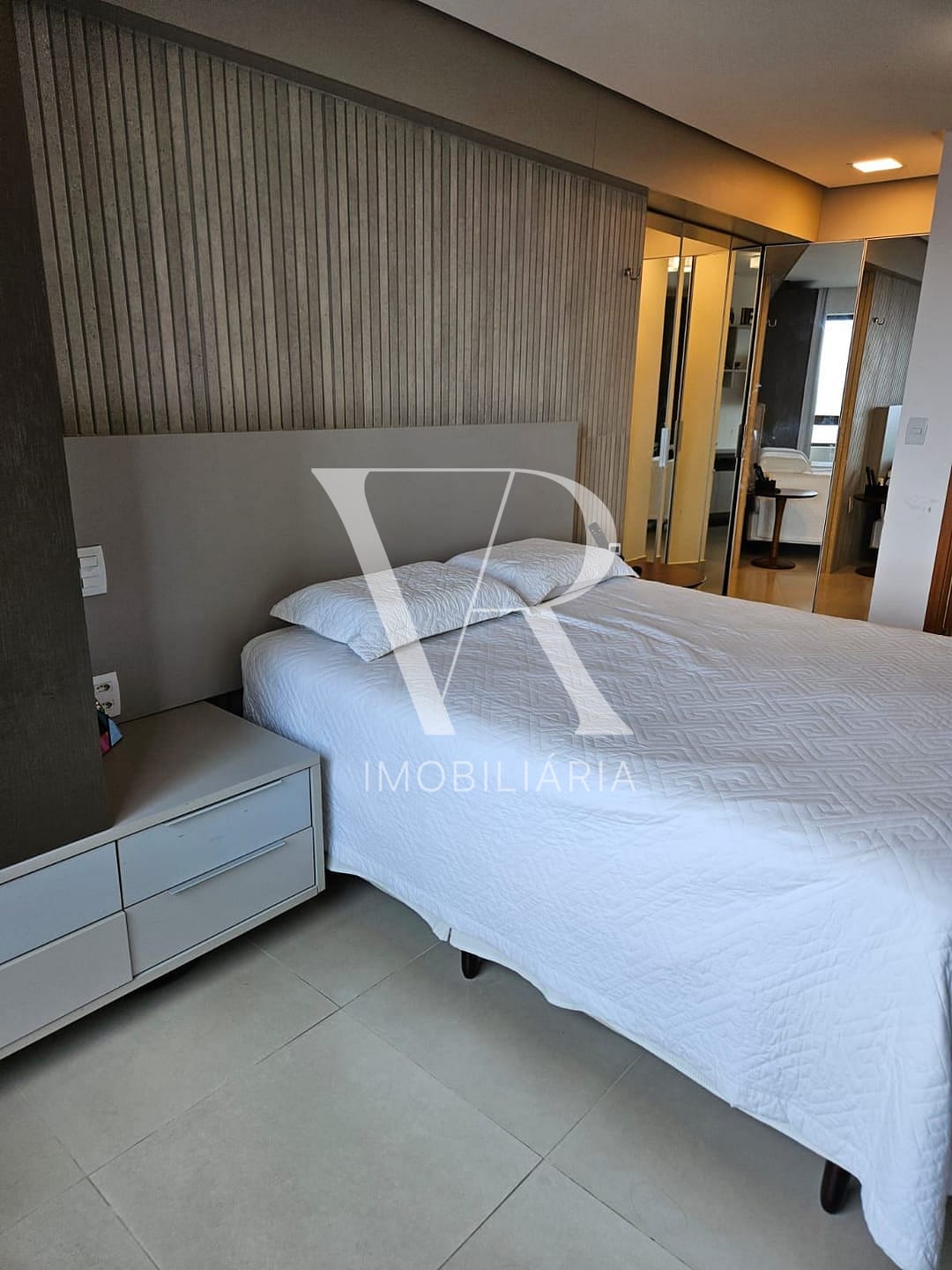 Apartamento à venda com 3 quartos, 127m² - Foto 14
