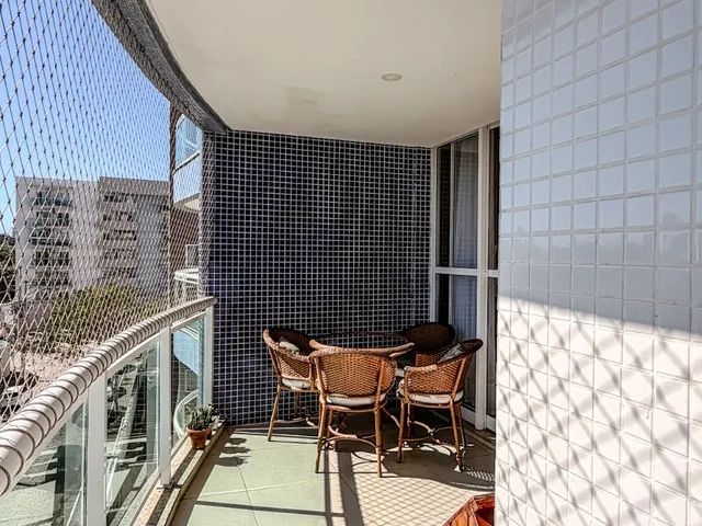 Apartamento com 89m² 2 quartos e 2 banheiros, à venda, no bairro Praia do Pecado em Macaé